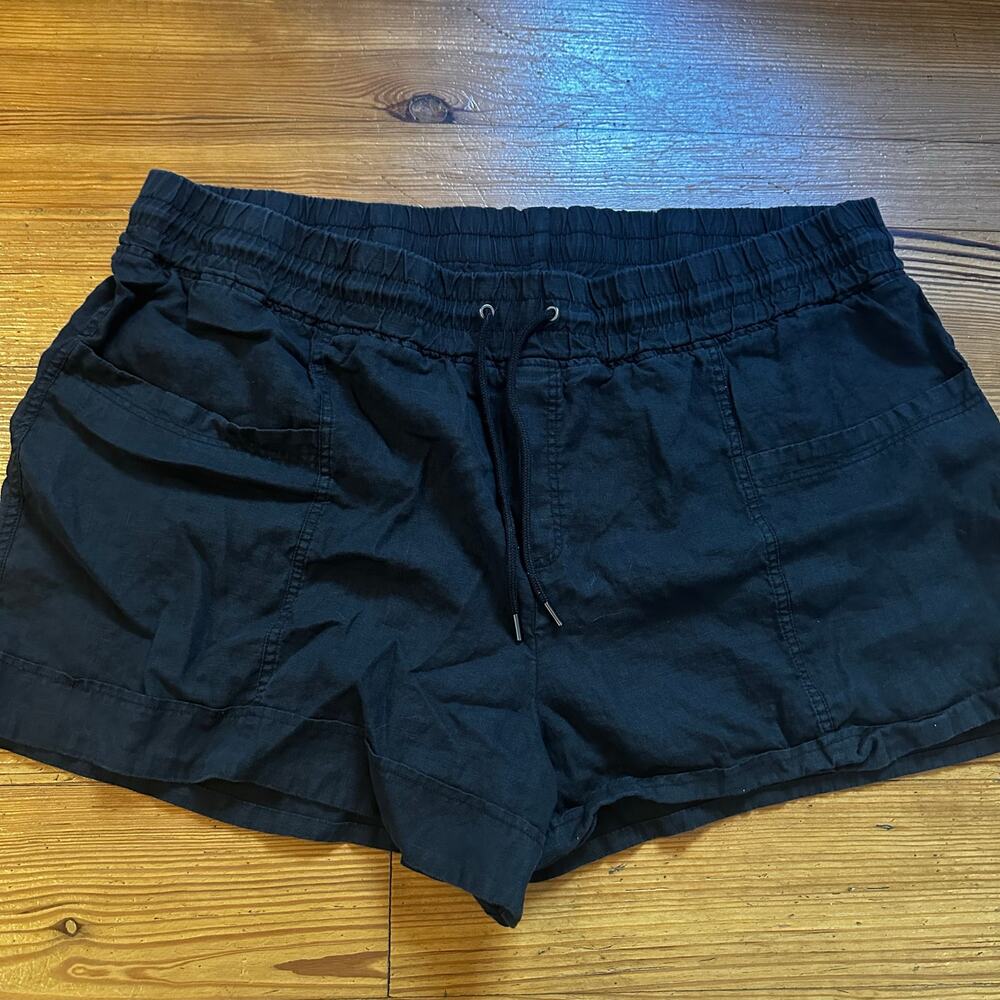 Athleta black elastic‎ waistband linen cargo plus shorts SIZE 26